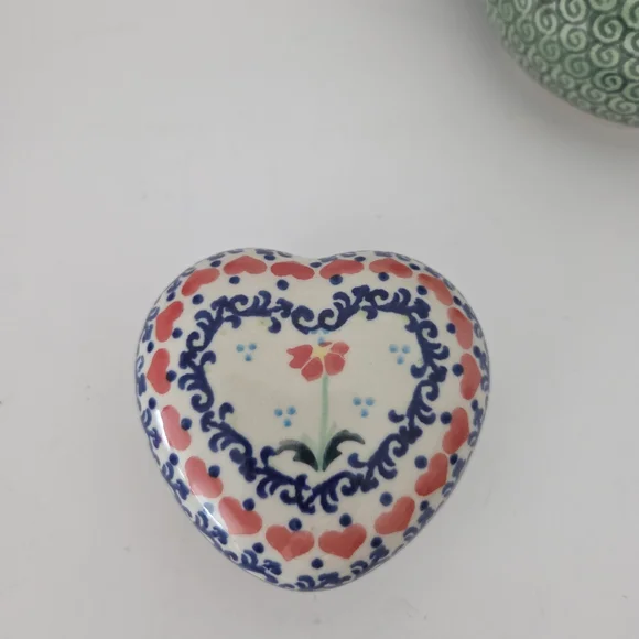 Polish Pottery Teapot, Heart Trinket Box And Small Plate - Picture 2 of 9